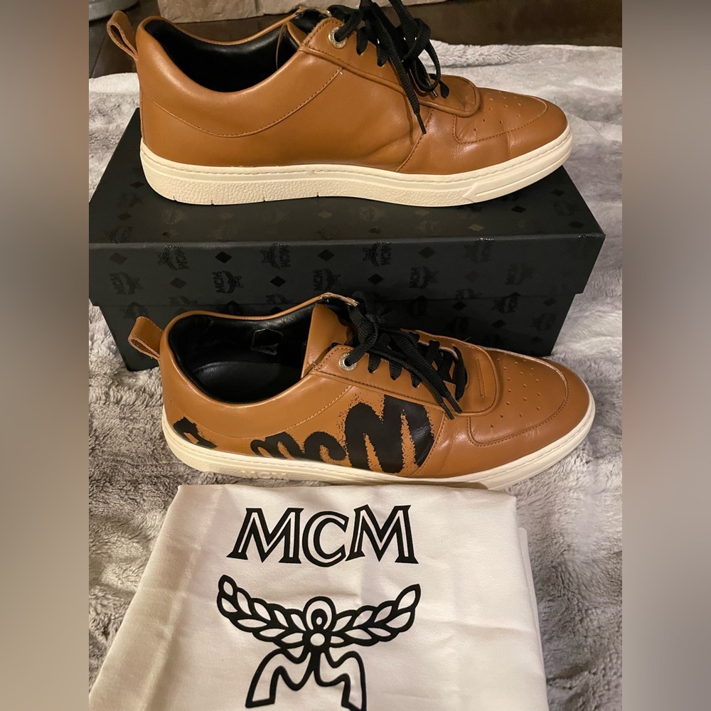 ***AUTHENTIC*** MCM logo sneakers